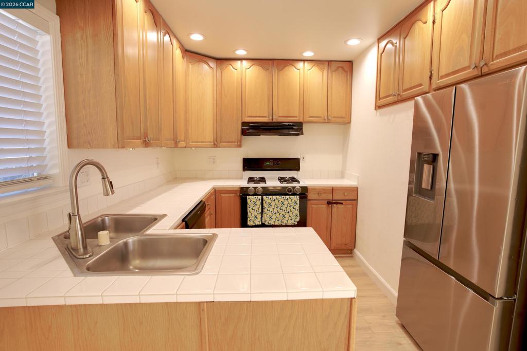 1891 Landana Dr C Property Photo 8