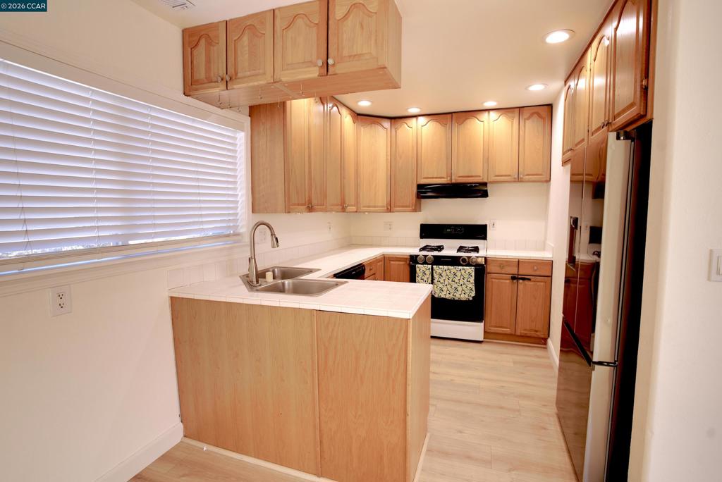 1891 Landana Dr C Property Photo 9