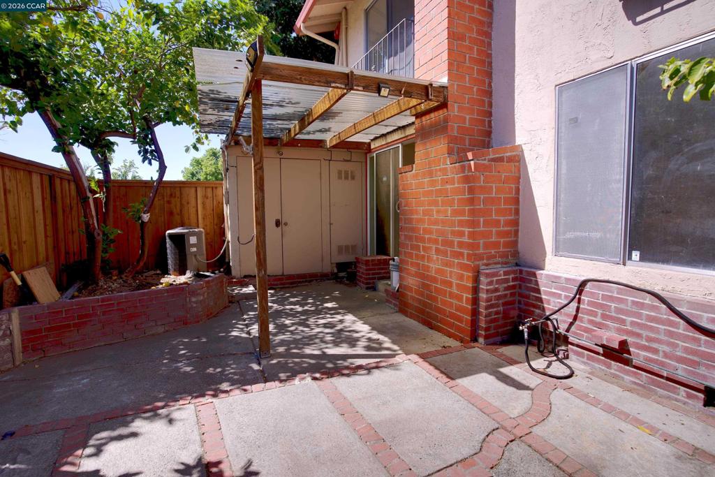 1891 Landana Dr C Property Photo 27