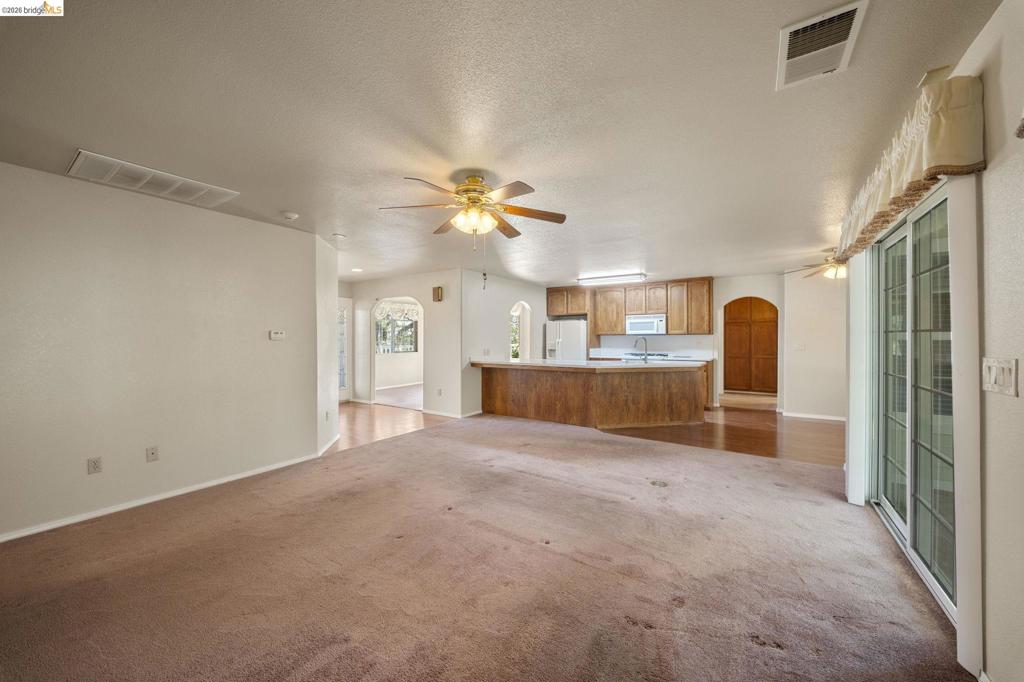 9729 Rastro Way Property Photo 3