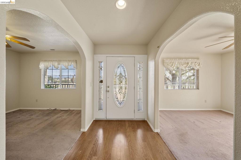 9729 Rastro Way Property Photo 10