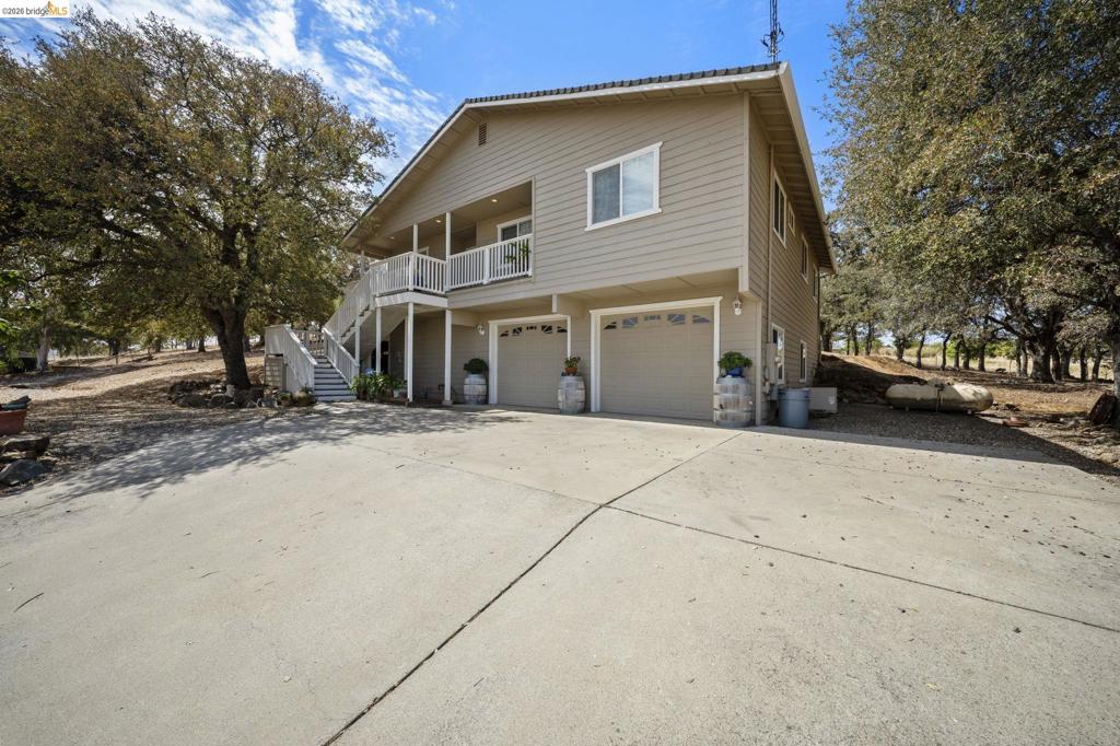 9729 Rastro Way Property Photo 32