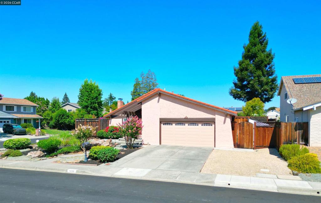 3438 Loreto Dr. Property Photo 4