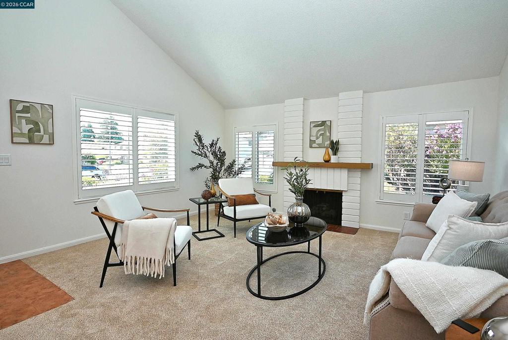 3438 Loreto Dr. Property Photo 7