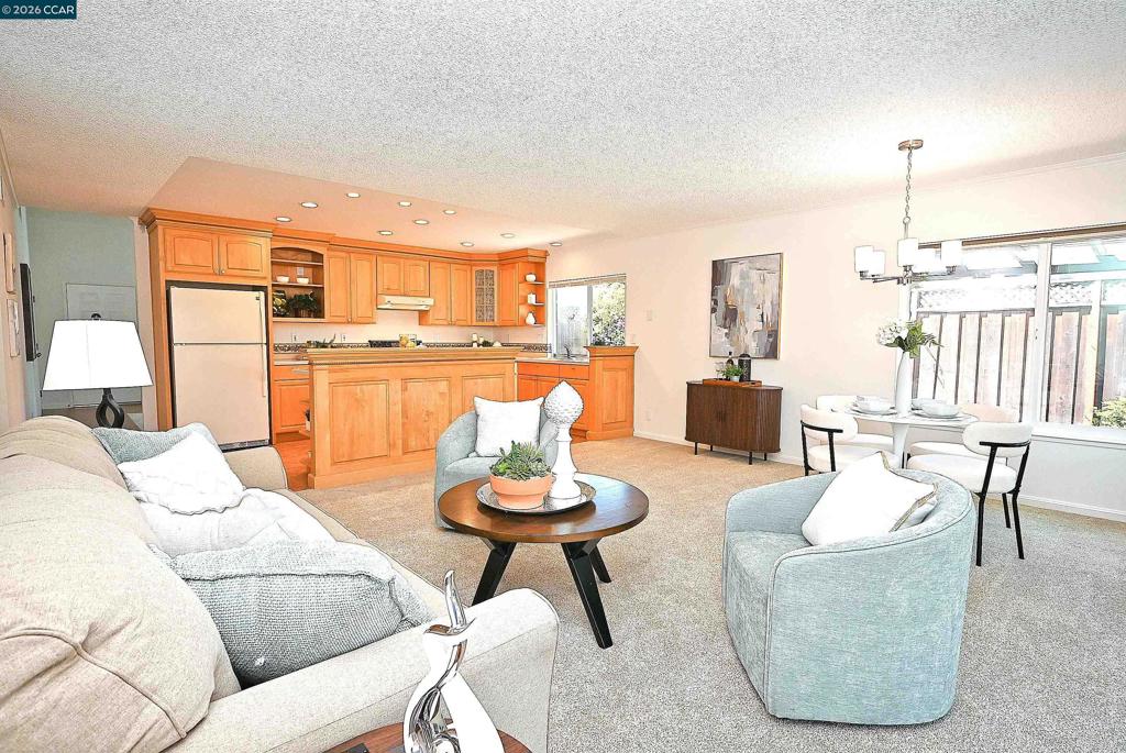 3438 Loreto Dr. Property Photo 15