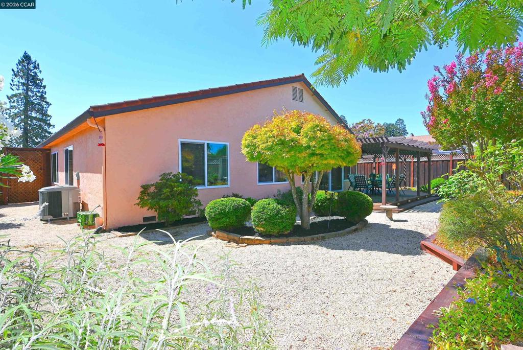 3438 Loreto Dr. Property Photo 37