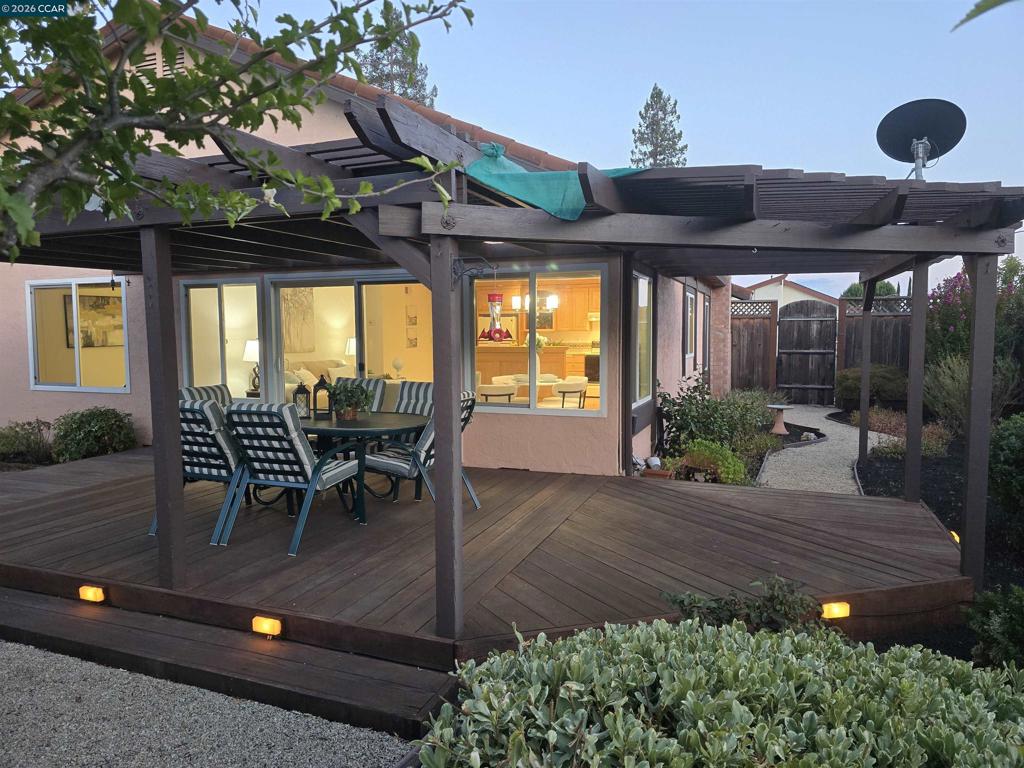 3438 Loreto Dr. Property Photo 51