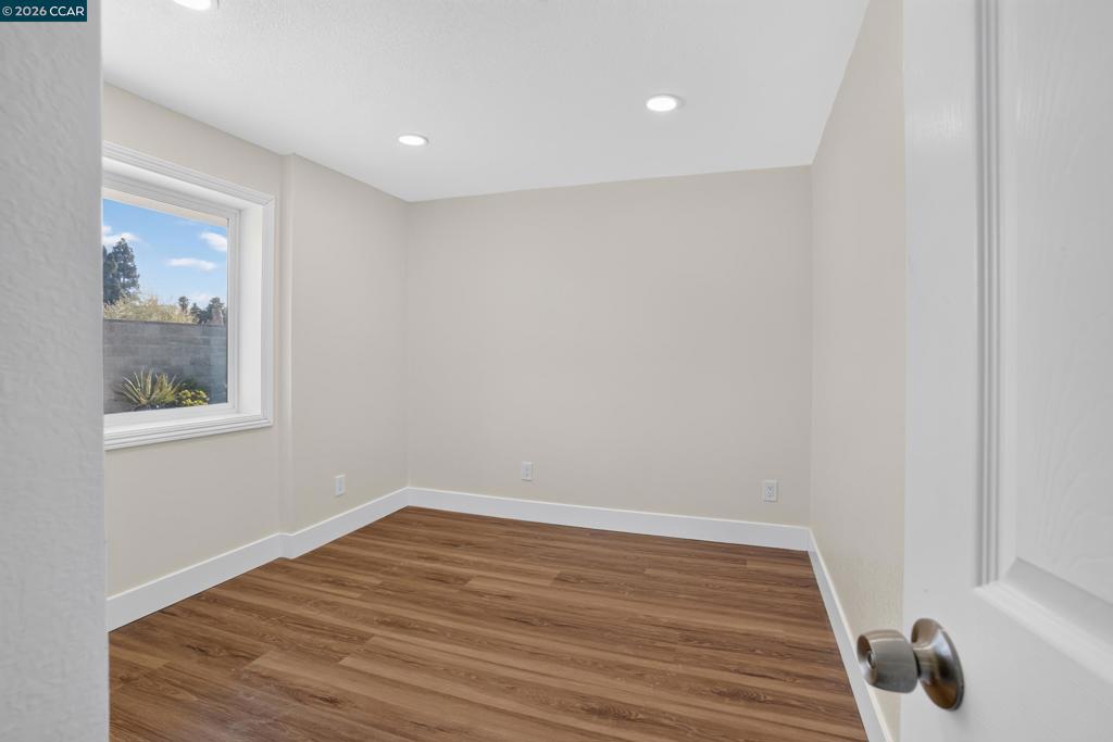 29 Solano Ave Property Photo 14