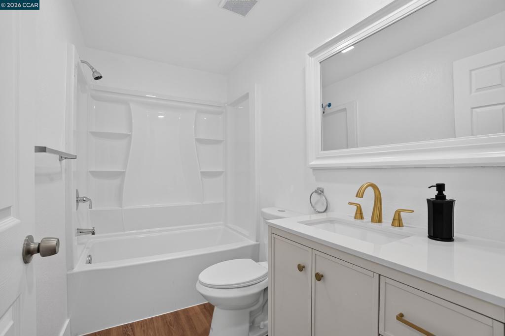 29 Solano Ave Property Photo 22