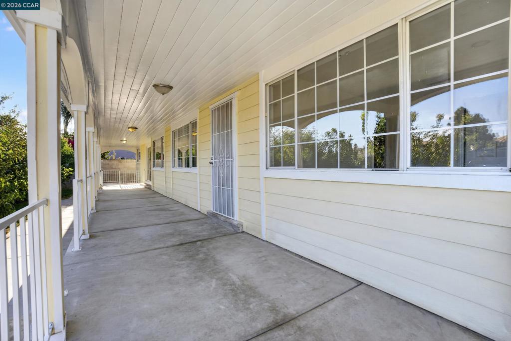 29 Solano Ave Property Photo 55