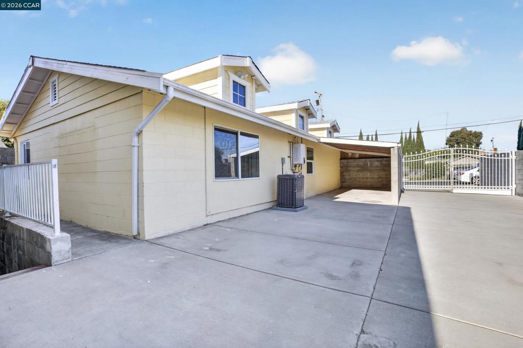 29 Solano Ave Property Photo 58
