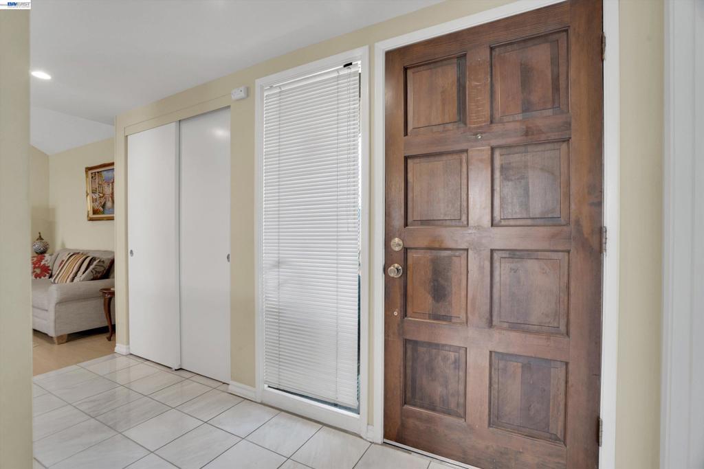 2023 Los Gatos Almaden Rd Property Photo 4