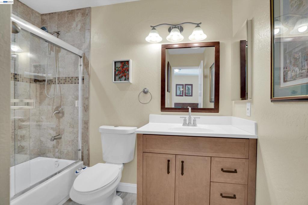 2023 Los Gatos Almaden Rd Property Photo 17