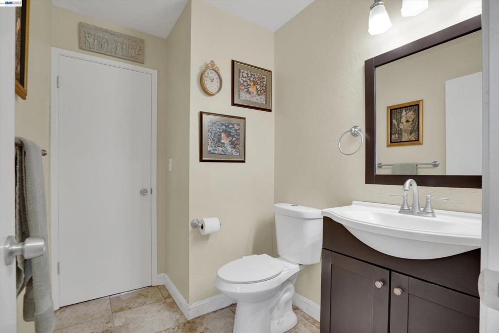 2023 Los Gatos Almaden Rd Property Photo 19