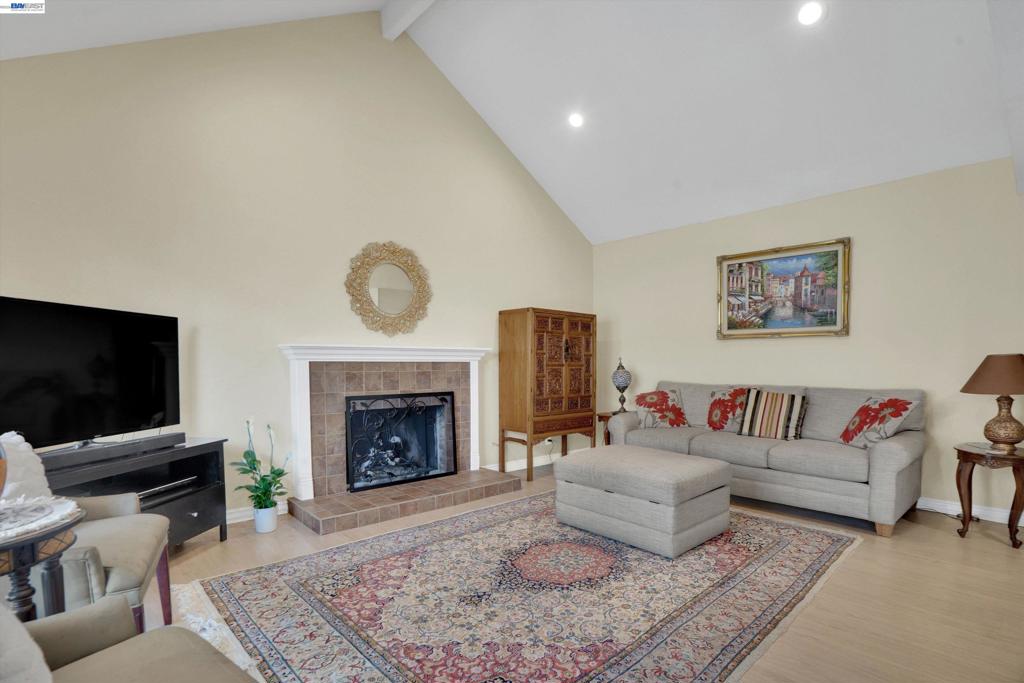 2023 Los Gatos Almaden Rd Property Photo 25