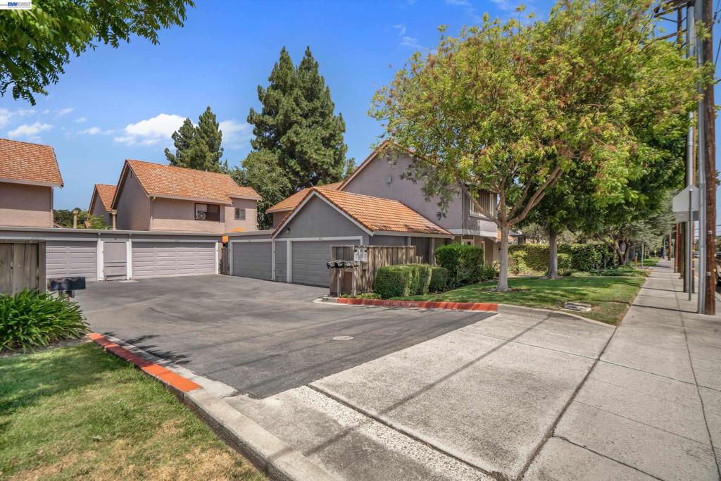 2023 Los Gatos Almaden Rd Property Photo 39
