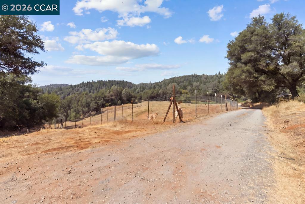 Magic Ring Rd Property Photo 4