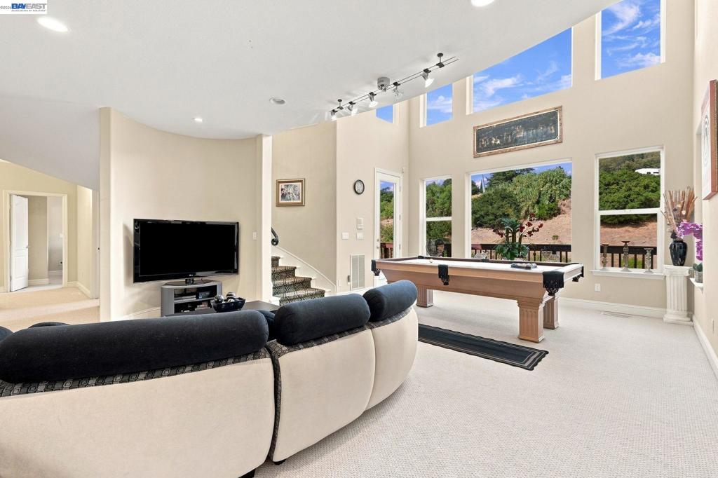 1769 Carmel Ct Property Photo 43