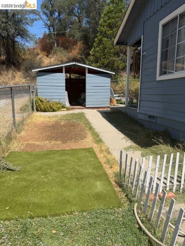 19909 Mono Way Property Photo 5