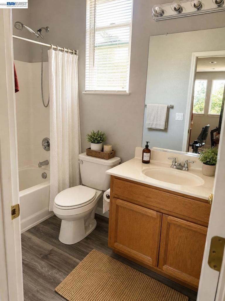 2359 Bayless Way Property Photo 21