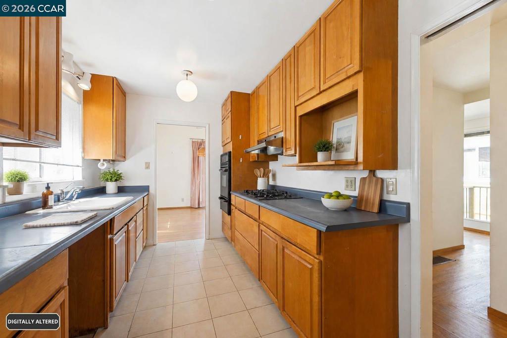 6386 Claremont Ave Property Photo 11