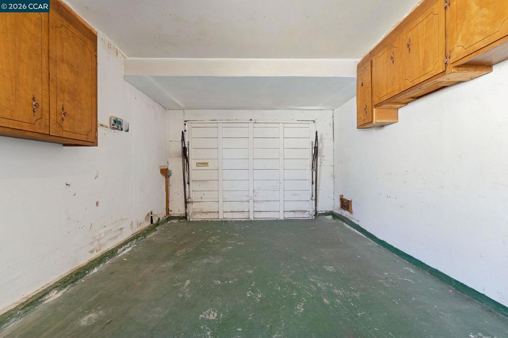 6386 Claremont Ave Property Photo 39