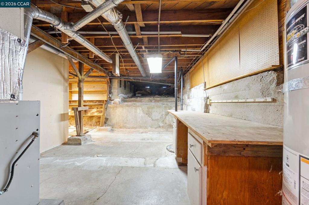 6386 Claremont Ave Property Photo 42