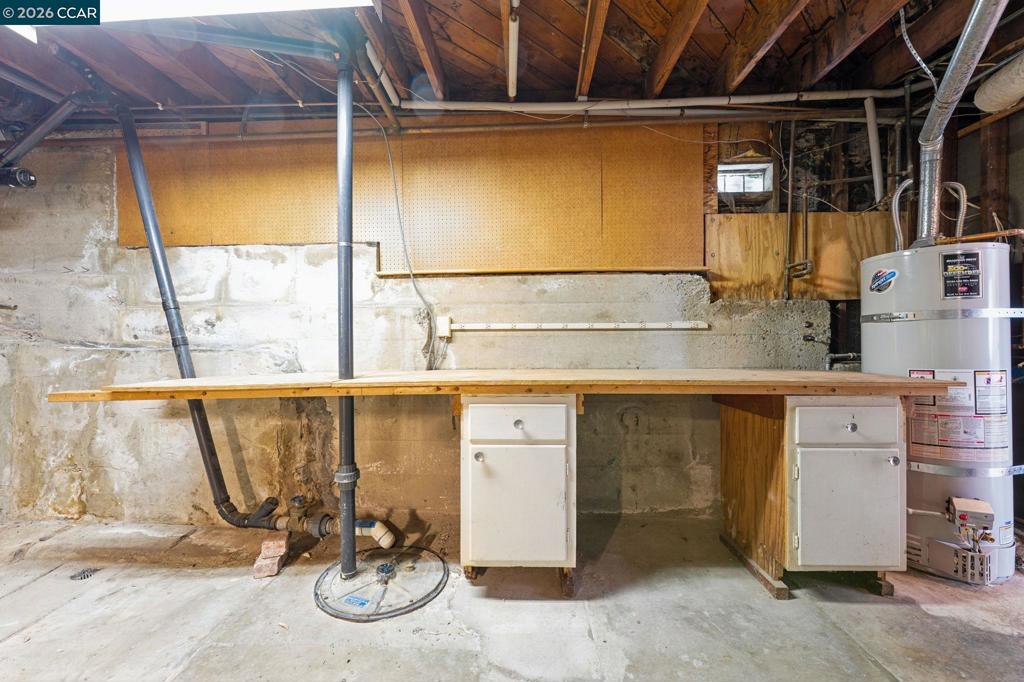 6386 Claremont Ave Property Photo 43