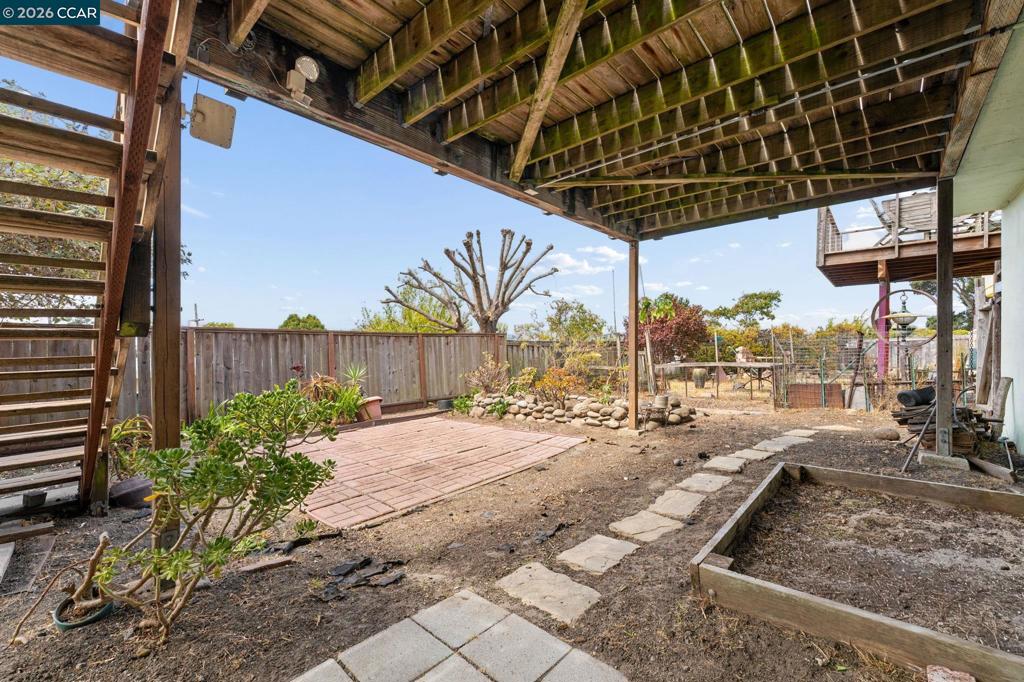 6386 Claremont Ave Property Photo 53