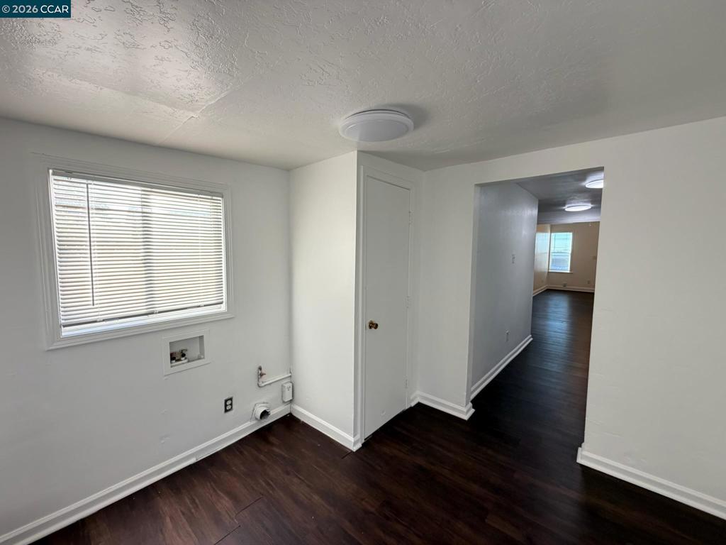 723 Florida St Property Photo 8