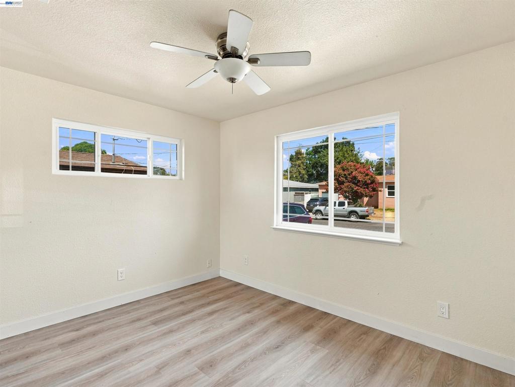 112 Jimno Ave Property Photo 12