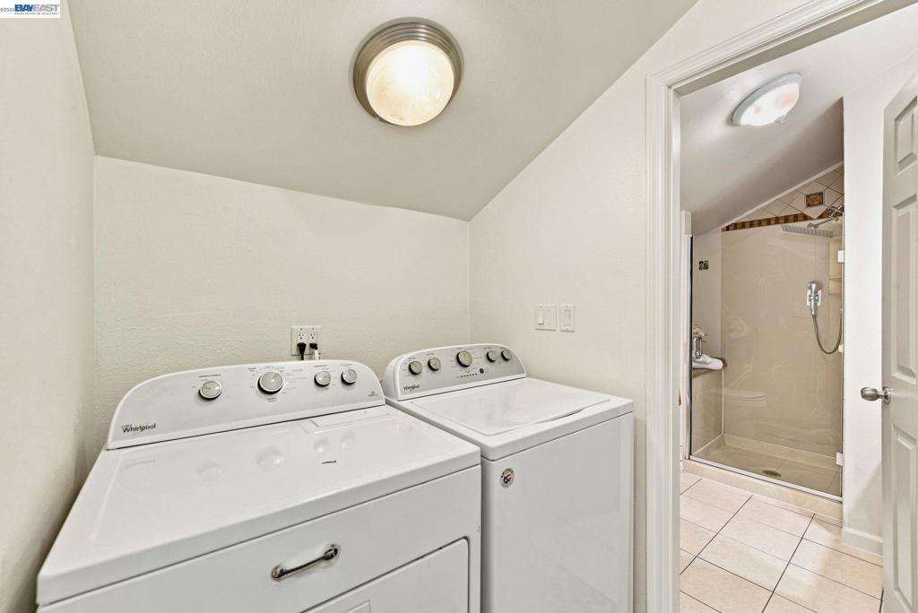 2241 Kelly St Property Photo 35