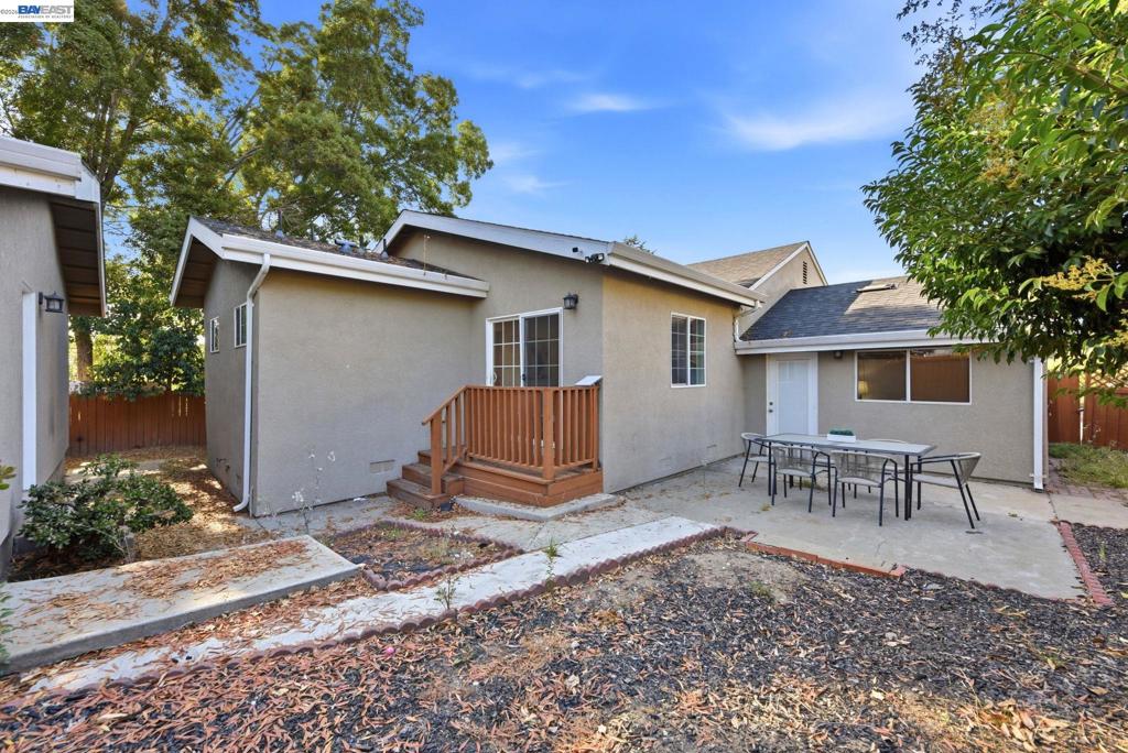 2241 Kelly St Property Photo 41