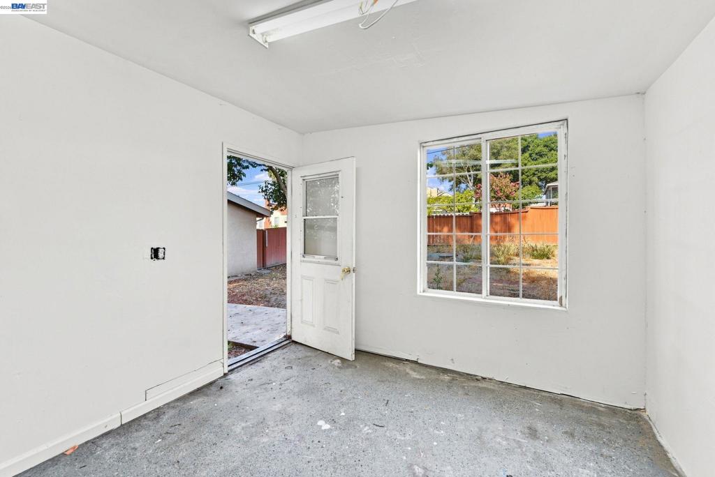 2241 Kelly St Property Photo 47