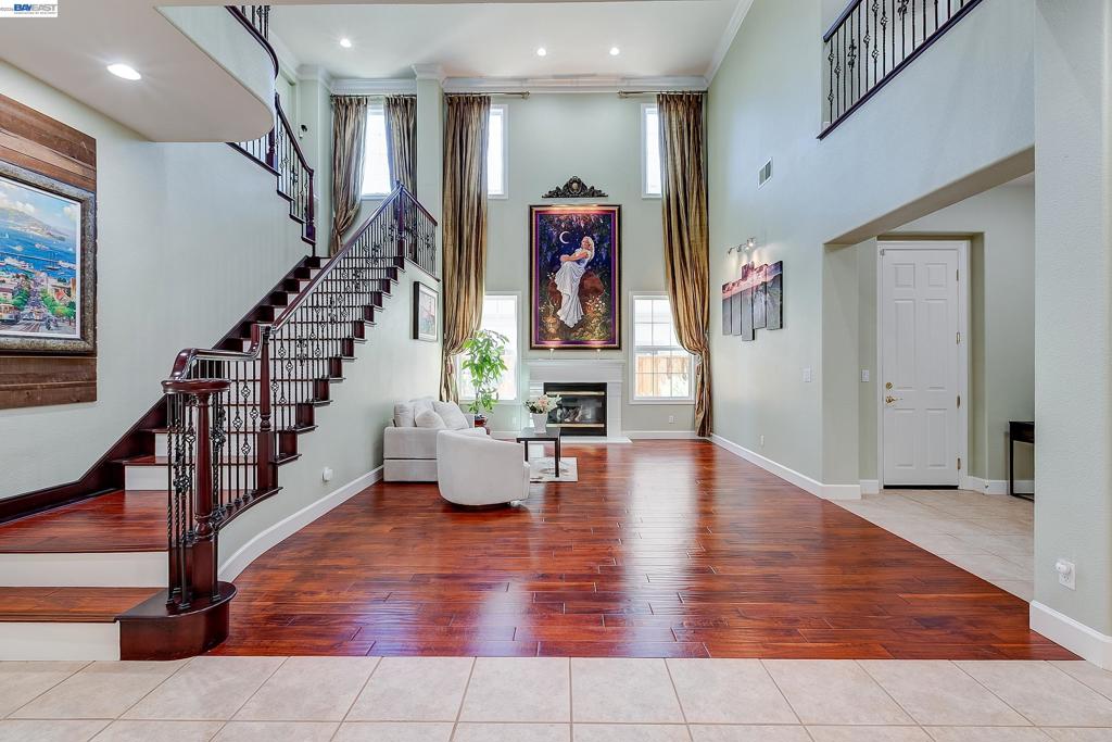 4951 Grayhawk Ct Property Photo 9