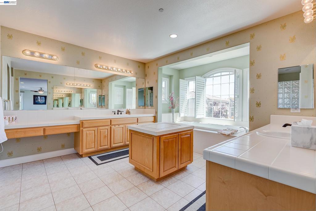 4951 Grayhawk Ct Property Photo 49