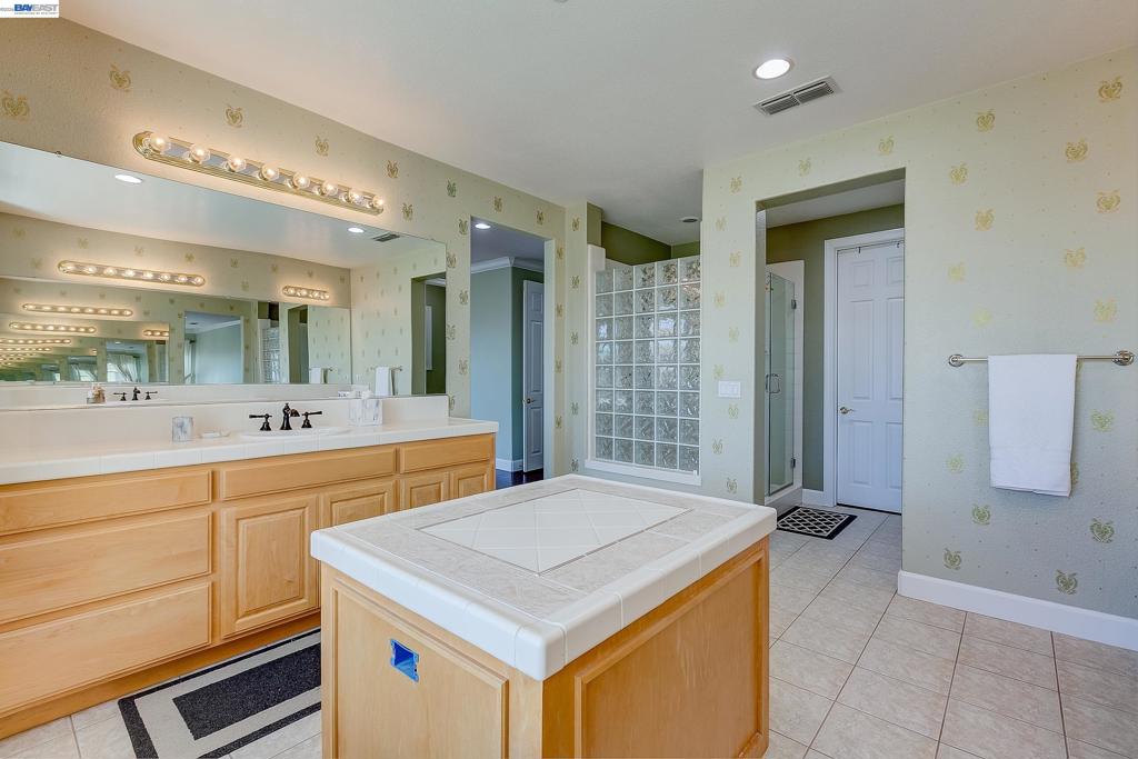 4951 Grayhawk Ct Property Photo 54
