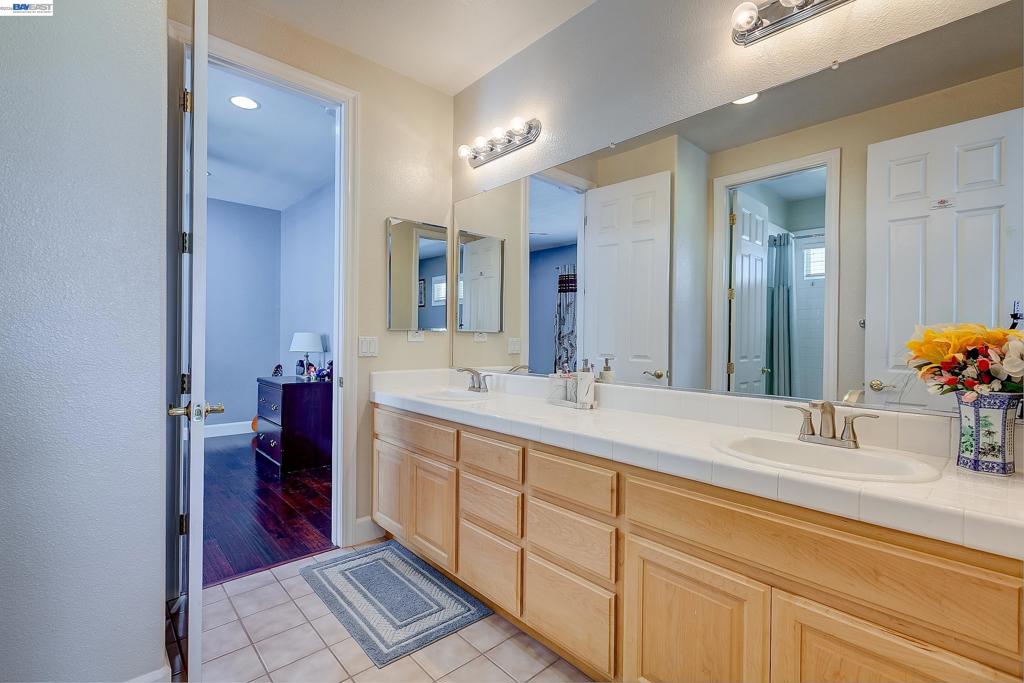 4951 Grayhawk Ct Property Photo 63