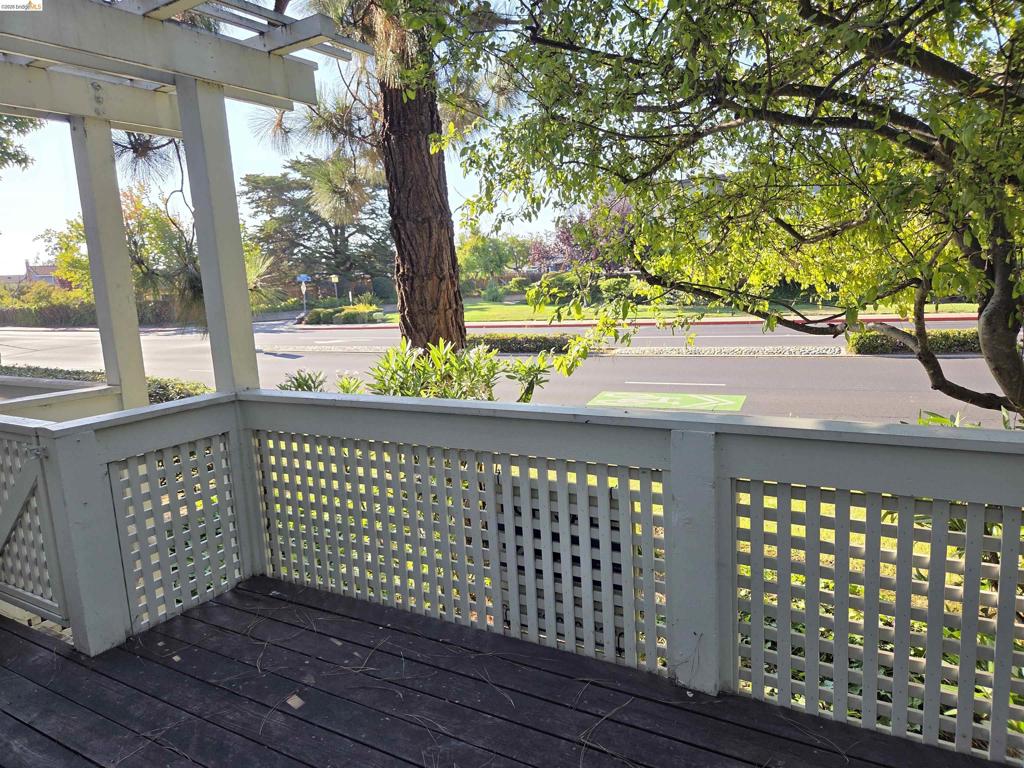 1107 Outrigger Lane Property Photo 16