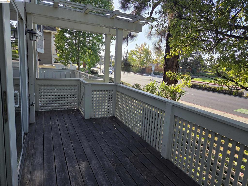 1107 Outrigger Lane Property Photo 18