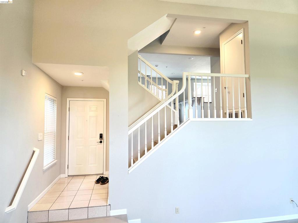1107 Outrigger Lane Property Photo 19