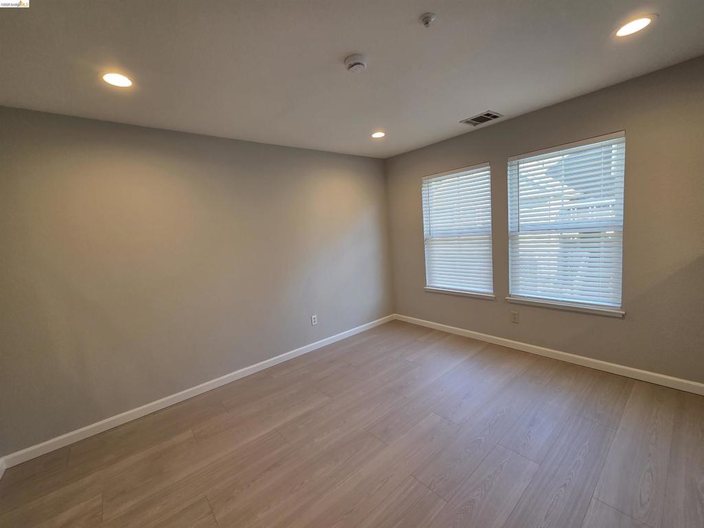 1107 Outrigger Lane Property Photo 24
