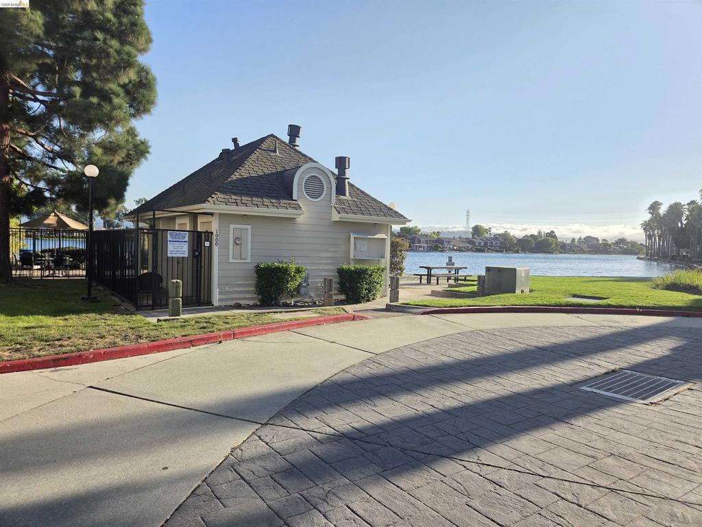 1107 Outrigger Lane Property Photo 53