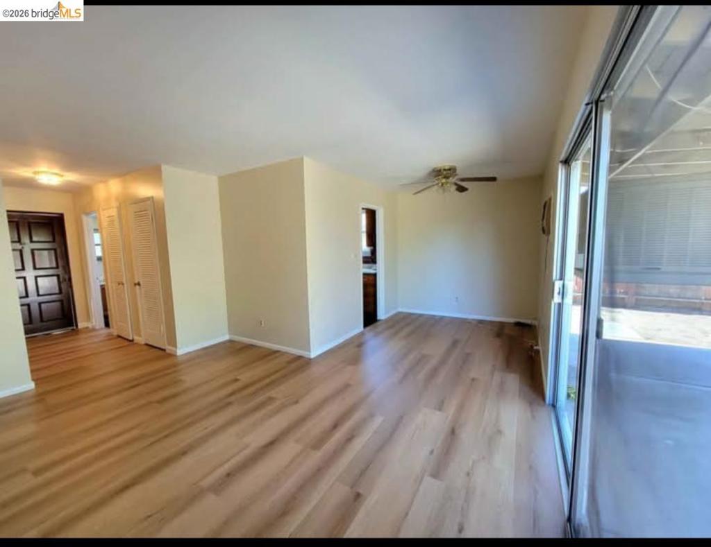 2120 Knox Ave Property Photo 5