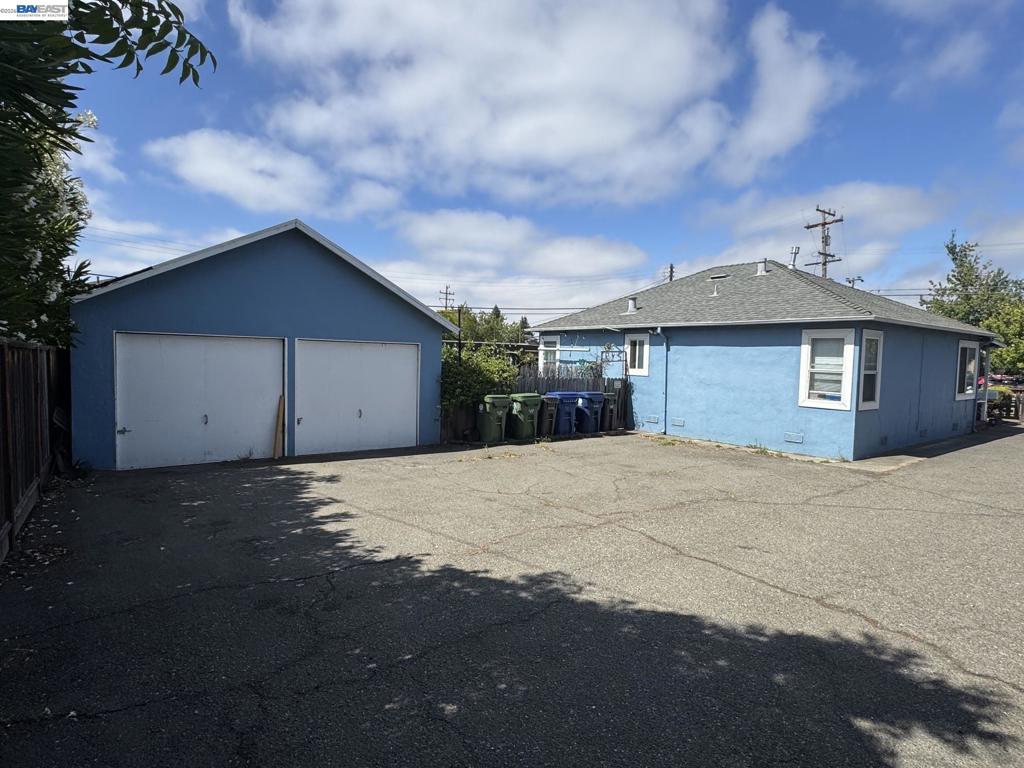 20942 Wilbeam Ave Property Photo 7