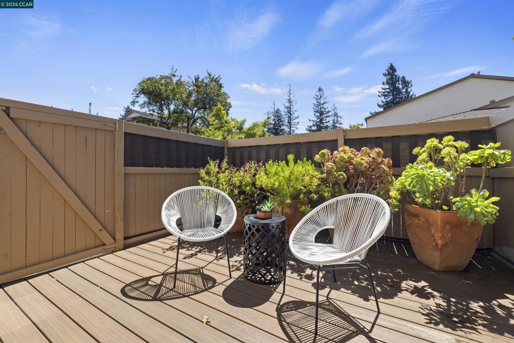 1881 Olmo Way Property Photo 37