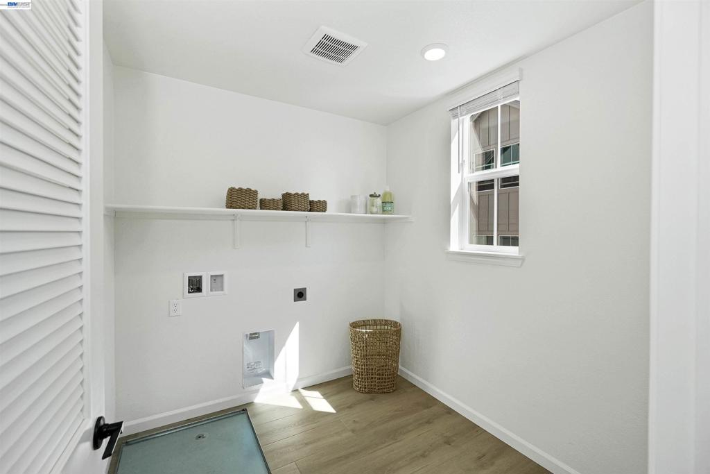 3767 Castro Valley Blvd. Property Photo 26