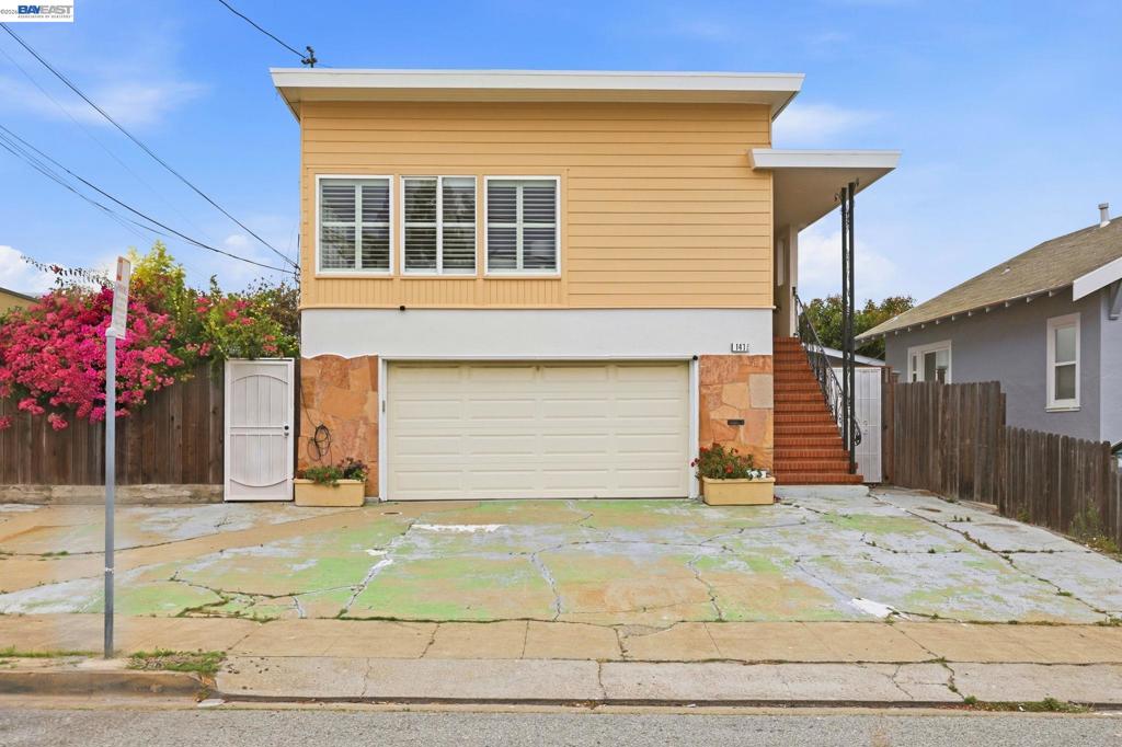 147 San Benito Ave Property Photo 1