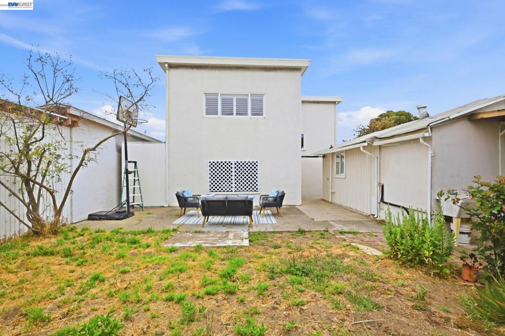 147 San Benito Ave Property Photo 33