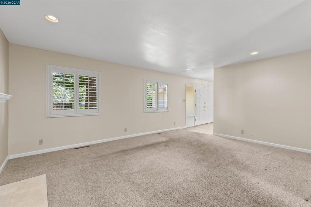 1841 Argonne Dr Property Photo 16